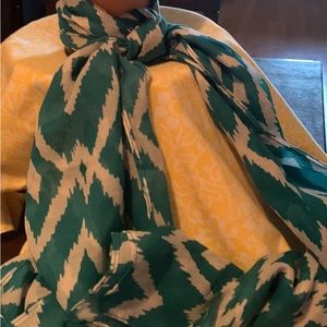 Pretty dash, pretty with blue and white